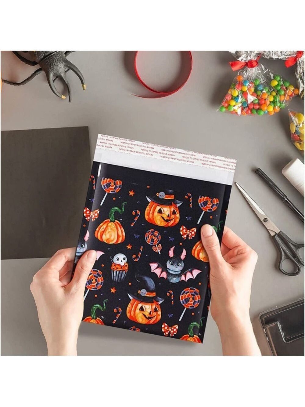8 Count Halloween Bubble Mailers 8.3” X 9.3” PRICE IS FIRM - Picture 2 of 7